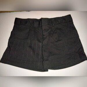 Love Tease (Size 9) Black & White Pinstripe Hook Eye Zip Fly Stretch Shorts